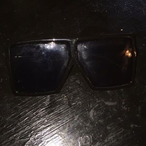 Black sunglasses